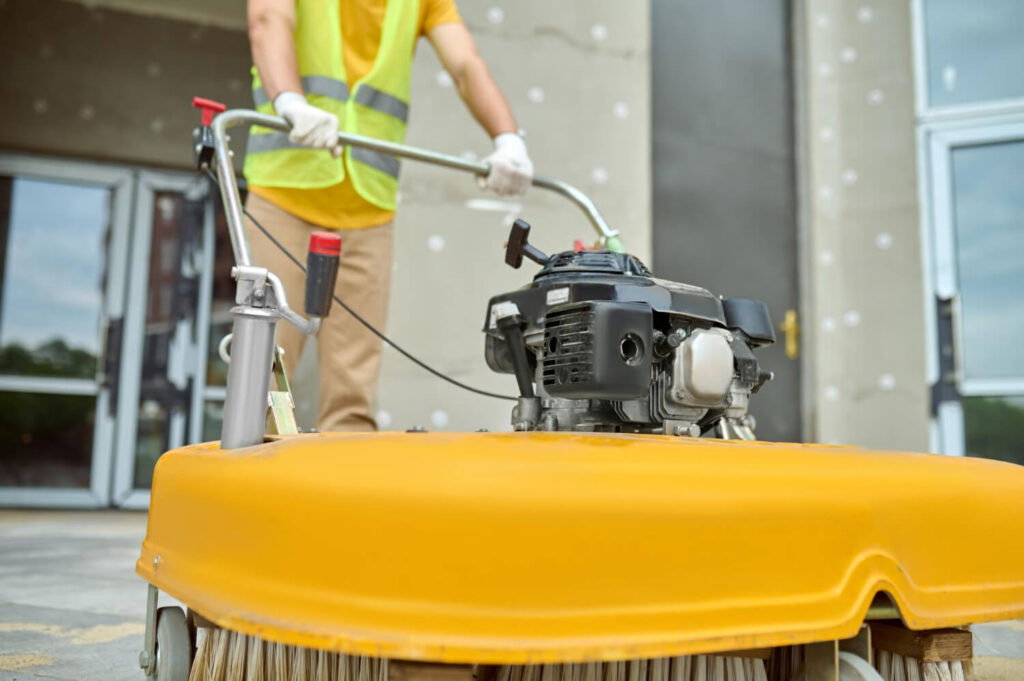 high tech aquapressure -cleaning services in Florida Pressure Washing Services
